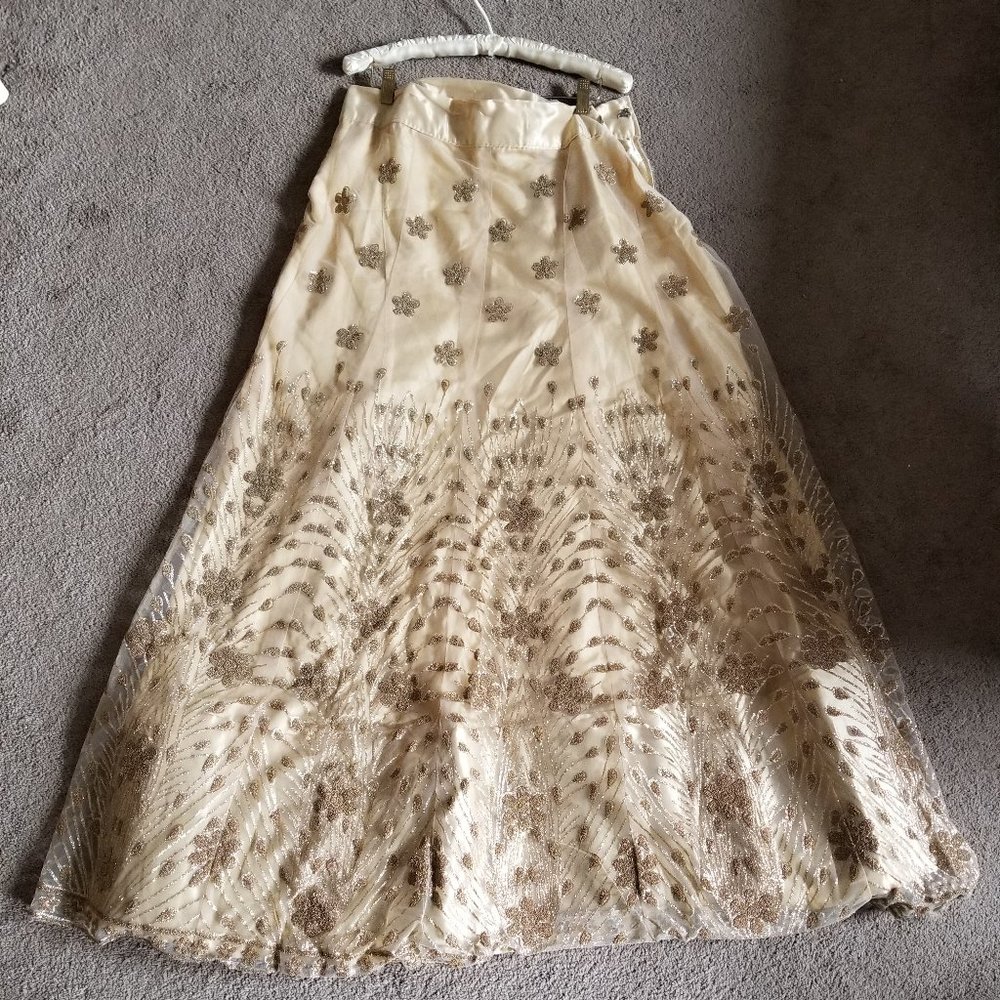 New! Indian Lehenga Embroidery